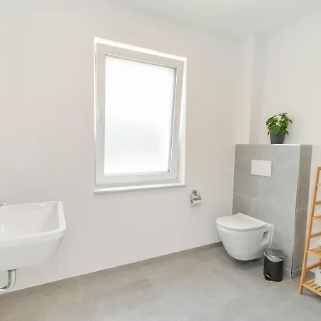 At Weinmeister - Elegant & Sonnig