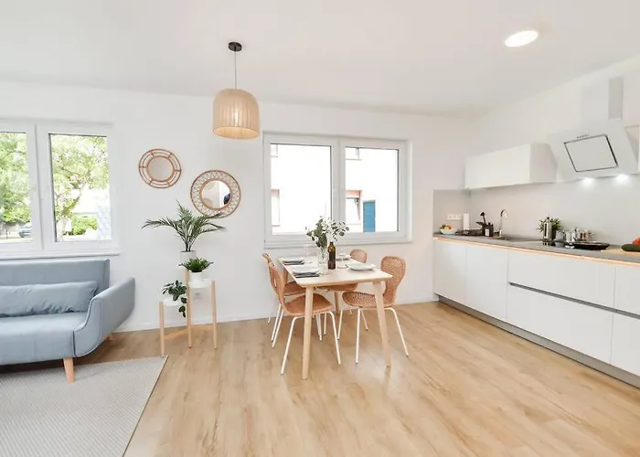 At Weinmeister - Elegant & Sonnig *